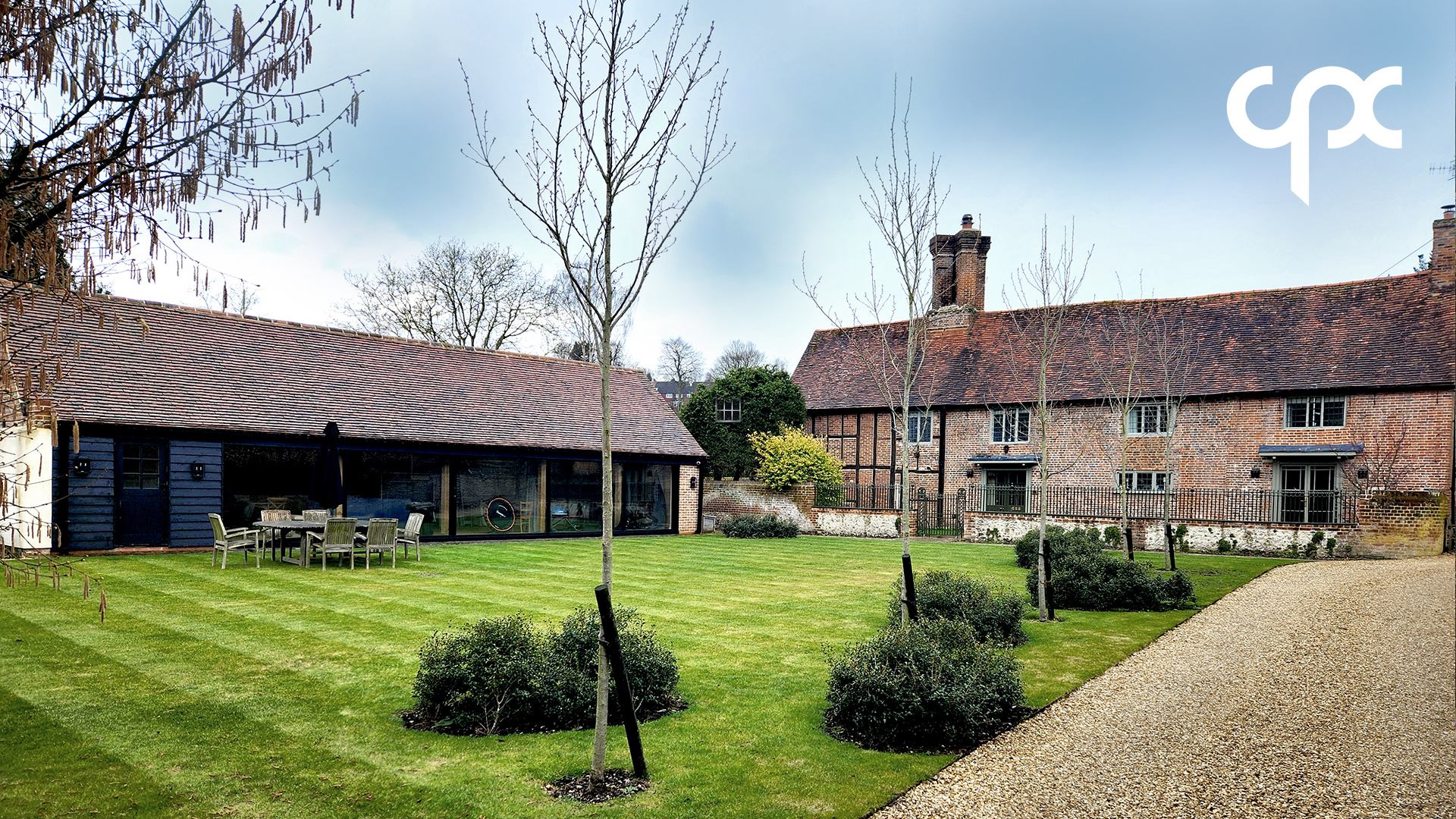 Vale Farm - Grade II Listed Renovation , Buckinghamshire